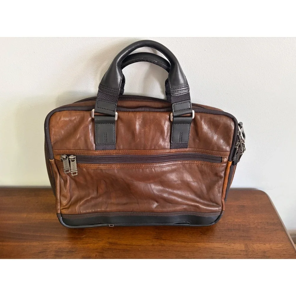 Tumi alpha bravo